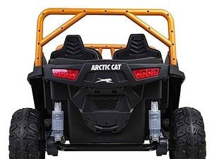 1. Mașinuță electrică pentru copii Arctic Cat, model off-road, durabil și sigur.