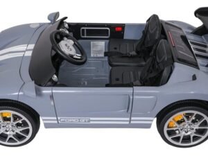 1. Mașinuță electrică de copii Ford GT, jucarie sigură și distractivă pentru cei mici.