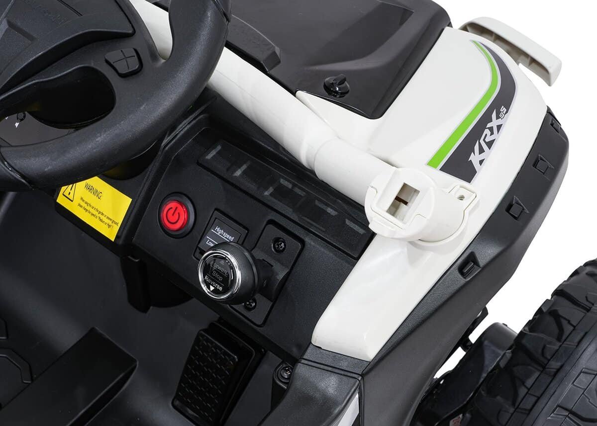 Jucărie de control remote pentru mașinuțe electrice pentru copii, realistică și educativă.