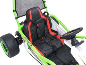Scaun auto pentru go-kart, siguranță și confort pentru copii.